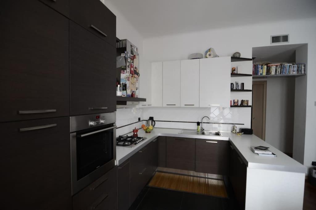 Appartamento Quiet & Bright In A Sparkly District! Milano Esterno foto